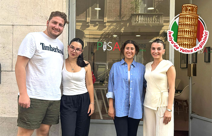 Pisa Edu Torino ekibi, İtalya ofisi önünde